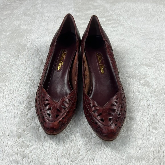 Vintage Shoes Vintage 8s Sutton Plaza Brown Woven Leather Kitten